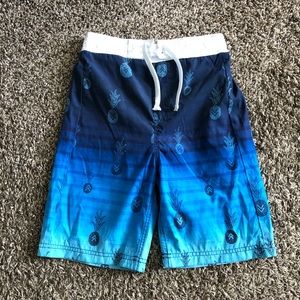 Boy’s size M Tommy Bahama swim trunks shorts